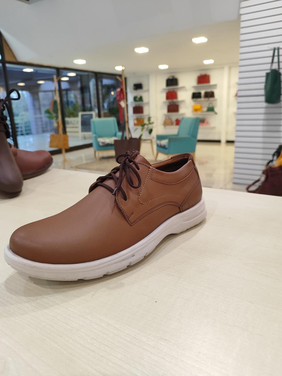 Sport casual camel
