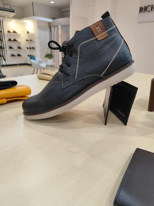 Botin sport negro
